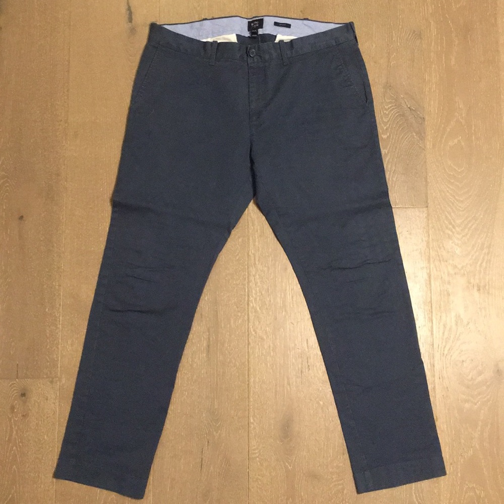 J. Crew “Driggs” chino. Navy blue. Size 34x30.